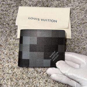 Louis Vuitton Wallet authentic